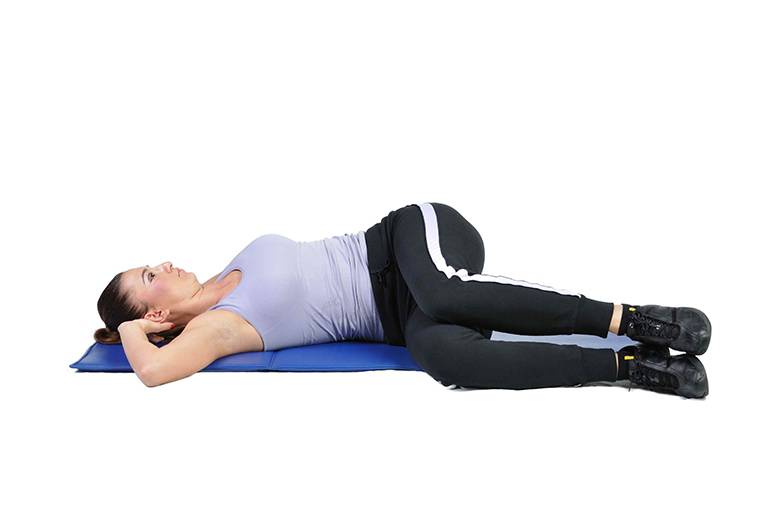 Theo các chuyên gia cơ xương khớp, bài tập kéo giãn xoay lưng dưới phù hợp với người bị đau lưng cấp tính