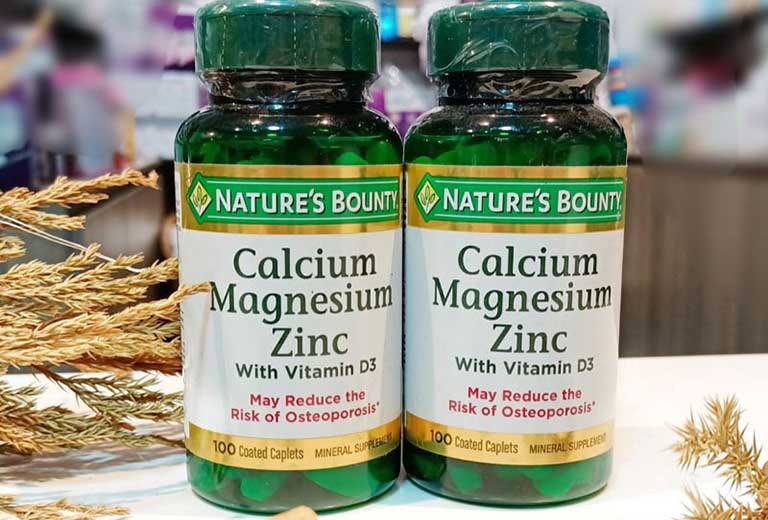 Nature’s Bounty Calcium Magnesium Zinc cung cấp dưỡng chất cần thiết cho cơ thể.