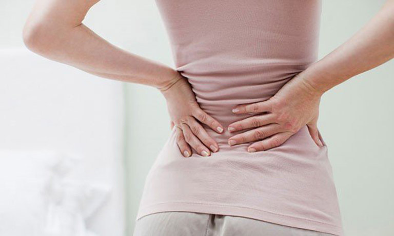 Thoát vị đĩa đệm gây đau nhức xương sống thắt lưng khó chịu
