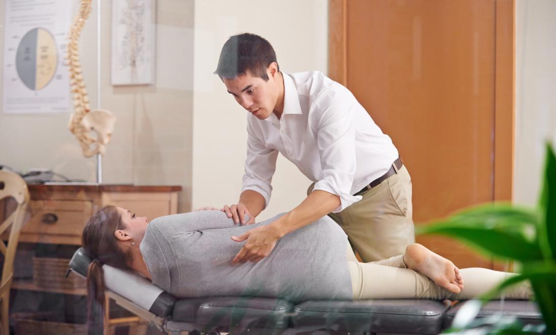 Phương pháp Chiropractic giúp điều trị các bệnh về xương khớp hiệu quả.