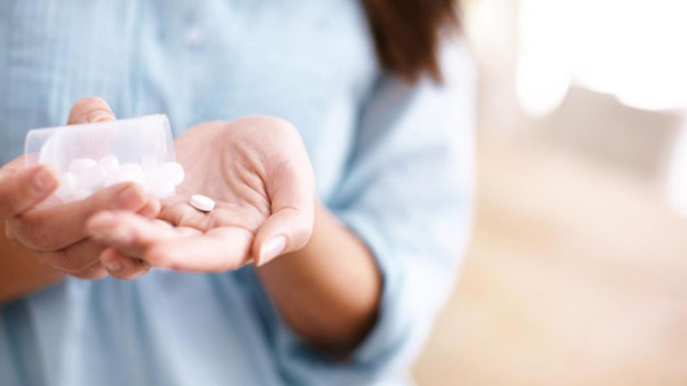 Acetaminophen có tác dụng cải thiện cơn đau cấp tính, ở mức độ nhẹ và trung bình